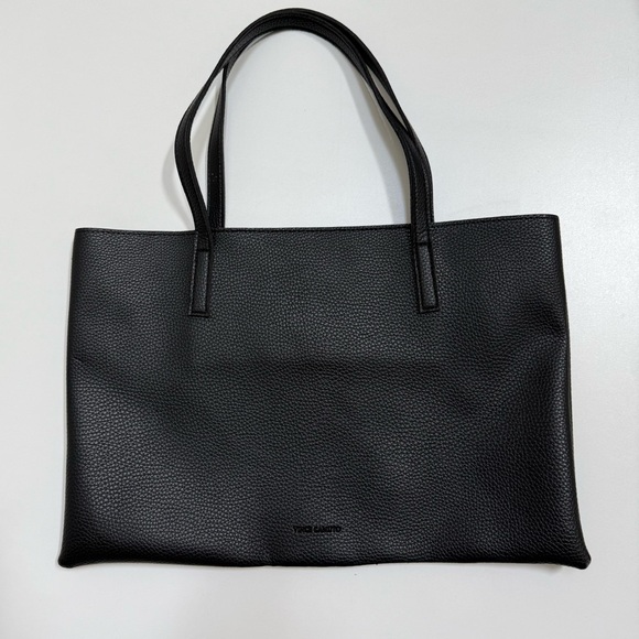 Vince Camuto Handbags - Brand New Vince Camuto Black Vegan Leather Women’s Tote Bag